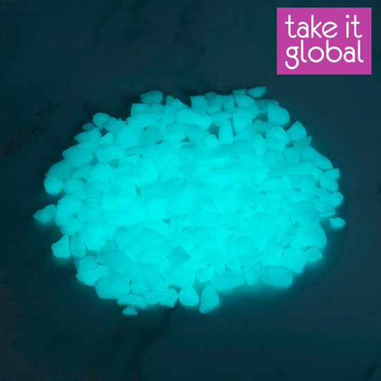 Glow in the dark stone /Pebbles / Night Light Stone / Glowing Rock 荧光石 - S / M Sizes